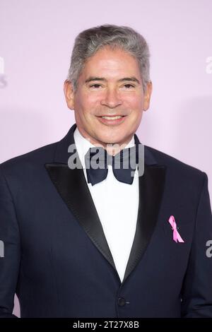 17 octobre 2023, Madrid, Madrid, Espagne : Boris Izaguirre assiste au dîner de charité 'cancer Ball' de elle Magazine au Théâtre Royal le 17 octobre 2023 à Madrid, Espagne (crédit image : © Jack Abuin/ZUMA Press Wire) À USAGE ÉDITORIAL SEULEMENT! Non destiné à UN USAGE commercial ! Banque D'Images