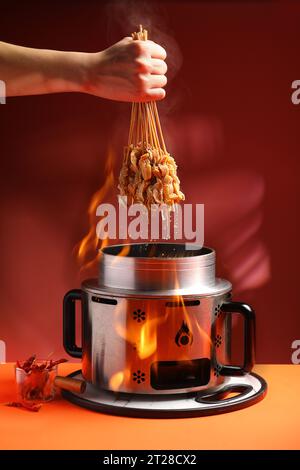 Brochette de tripes de bœuf mariné à la vapeur, shashlik. Kebab. Banque D'Images