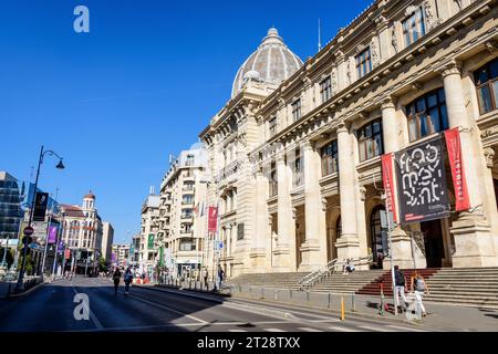 Bucarest, Roumanie, 25 septembre 2021 - le bâtiment du Musée national d'histoire roumaine (Muzeul National de Istorie a Romaniei), à Victoriei Banque D'Images