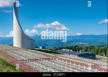 Ancien camp de concentration de Natzweiler-Struthof avec mémorial du phare du souvenir, Natzwiller, Alsace, France, Europe Banque D'Images