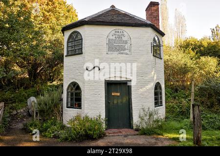 Old Little Malvern péage, Avoncroft Museum of Historic Buildings, Bromsgrove, Angleterre Royaume-Uni Banque D'Images