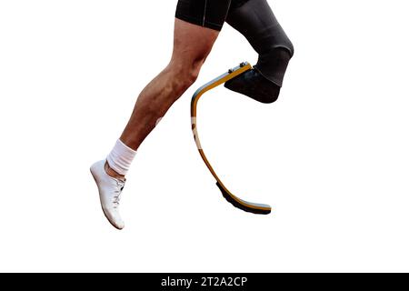 jambes coureur para-athlète sur prothèse course à pied stade isolé sur fond blanc Banque D'Images