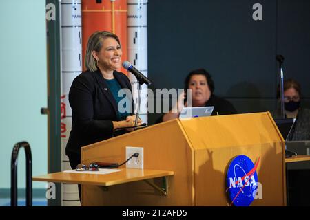 KSC Town Hall avec PAM Melroy & Bob Cabana. Leah Martin, NASA Communications, anime une discussion publique le 29 novembre 2022 au Kennedy Space Center de la NASA en Floride. Les participants de l’équipe de direction de l’agence étaient Janet Petro, directrice du Kennedy Space Center, PAM Melroy, administratrice adjointe de la NASA ; Kurt Vogel, directeur des architectures spatiales de la NASA ; Cathy Koerner, administratrice adjointe associée, développement des systèmes d’exploration ; et Bob Cabana, administrateur associé de la NASA. La discussion a porté sur les objectifs de la NASA de la Lune à Mars, le rôle de Kennedy dans l'exploration spatiale profonde et le chemin Banque D'Images