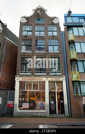 Photographie de la boutique Record Friend, Sint Antoniesbreestraat 64, Amsterdam, pays-Bas. Banque D'Images
