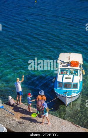 Magnifique plage de Kalikatsou sur l'île de Patmos, Grèce. Banque D'Images