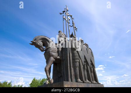 PSKOV, RUSSIE - 11 JUIN 2018 : Mémorial 'bataille de glace' sur le fond du ciel d'été Banque D'Images