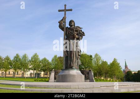 MOSCOU, RUSSIE - 01 SEPTEMBRE 2018 : Monument au prince Vladimir de Kiev sur la place Borovitskaya dans la journée de septembre Banque D'Images