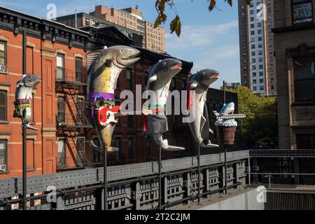 Et s'ils aboient ? Est une installation humoristique d'art public sur The Highline, 2023, New York City, USA Banque D'Images