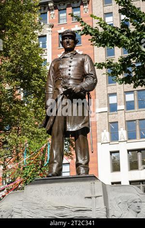 Admiral Farragut Monument est une statue en bronze en plein air située dans Madison Square Park, New York, 2023, États-Unis Banque D'Images