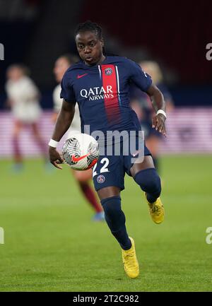 Tabitha Chawinga, du Paris Saint-Germain, lors du match de qualification au deuxième tour de la Ligue des champions féminine de l'UEFA au Parc des Princes à Paris, en France. Date de la photo : mercredi 18 octobre 2023. Banque D'Images