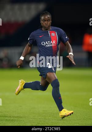 Tabitha Chawinga, du Paris Saint-Germain, lors du match de qualification au deuxième tour de la Ligue des champions féminine de l'UEFA au Parc des Princes à Paris, en France. Date de la photo : mercredi 18 octobre 2023. Banque D'Images