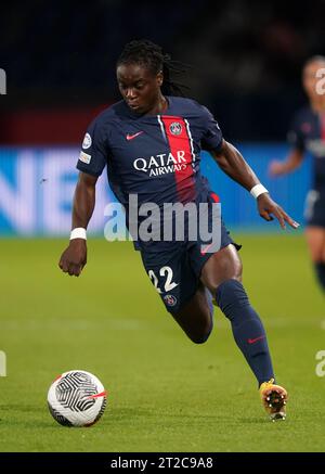 Tabitha Chawinga, du Paris Saint-Germain, lors du match de qualification au deuxième tour de la Ligue des champions féminine de l'UEFA au Parc des Princes à Paris, en France. Date de la photo : mercredi 18 octobre 2023. Banque D'Images