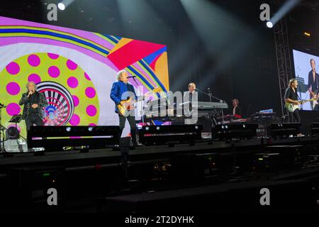 Concert de musique - Pooh - Amici x sempre live 2023 Pooh Bari Palaflorio Italie Copyright : xIolandaxPompilio/TSCKx/xLiveMediax LPM 1092434 Banque D'Images