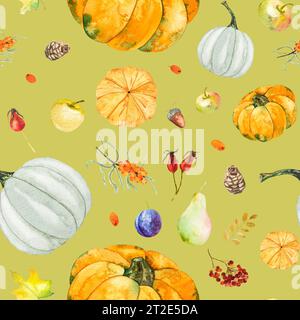 Modèle sans couture d'illustrations à l'aquarelle de citrouilles d'automne, feuilles, pommes, poire, gland, argousier. Banque D'Images