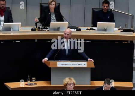 Erklärung des Regierenden Bürgermeisters Kai Wegner Erklärung des Regierenden Bürgermeisters von Berlin im Abgeordnetenhaus Berlin GER *** Déclaration du maire de Berlin Kai Wegner Déclaration du maire de Berlin à la Chambre des représentants Berlin GER Banque D'Images