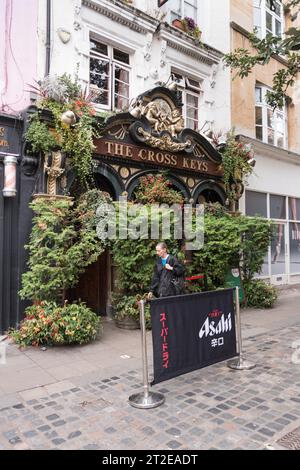 The Cross Keys public House, Endell Street, Covent Garden, Londres, WC2, Angleterre, Royaume-Uni Banque D'Images