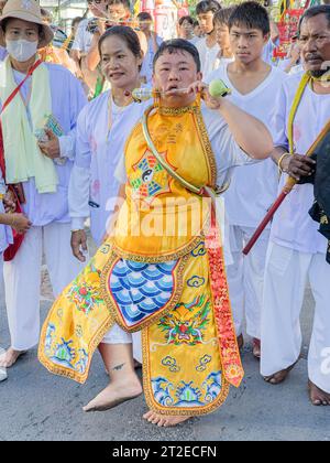 PHUKET, THAÏLANDE - 19 OCTOBRE 2023 : Festival végétarien à Phuket Town, Phuket, Thaïlande Banque D'Images