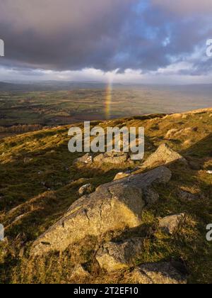 Le sommet de Titterstone Clee Hill près de Ludlow dans le Shropshire rural, Angleterre, Royaume-Uni Banque D'Images