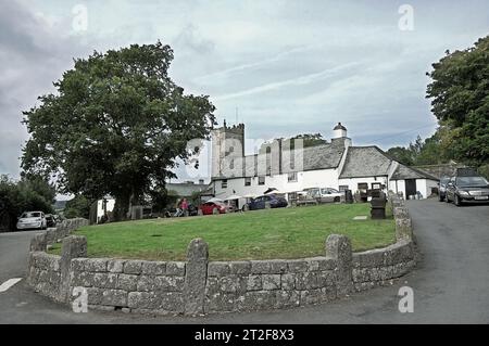 Illustration photographique du Royal Oak de la fin du 15e siècle à Meavy sur le Dartmoor où le permis doit être renouvelé. Le Conseil essaie d'imposer un minimum d'ouverture Banque D'Images