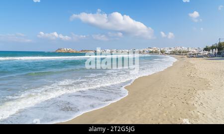 Plage d'Agios Georgios continuation de la plage d'Agios Prokopios sur l'île de Naxos en Grèce Banque D'Images