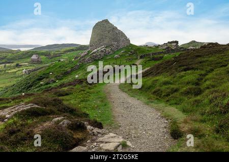 Dun Carloway Broch est un fort de l'âge du fer bien conservé sur l'île de Lewis, en Écosse. Banque D'Images