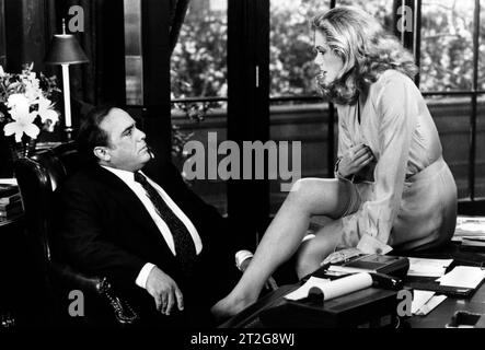 Danny DeVito, Kathleen Turner, sur le plateau du film, 'la Guerre des Rosess', 20th Century-Fox, 1989 Banque D'Images