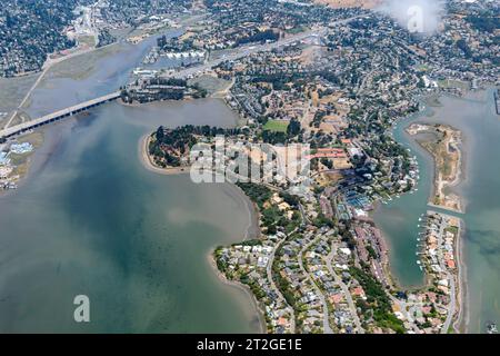 Vue aérienne de la baie Richardson, du mont Tam, de la fraise et de la péninsule de Tiburon Banque D'Images