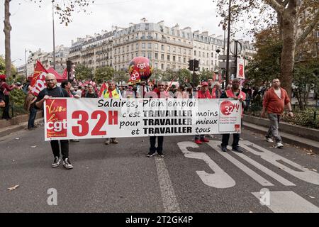 Paris, France.13 octobre 2023.manifestation intersyndicale pour l'augmentation des salaires, pour l'égalité des sexes, contre l'austérité, les retraites à Paris, France Banque D'Images