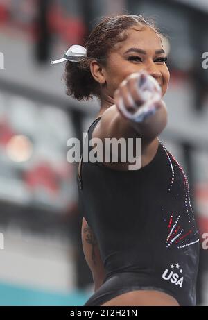 Santiago, Chili. 19 octobre 2023. Jordan Chiles des États-Unis, lors de la séance d'entraînement de gymnastique artistique des Jeux panaméricains de Santiago 2023, au National Stadium Sports Park, à Santiago le 19 octobre. Photo : Heuler Andrey/DiaEsportivo/Alamy Live News crédit : DiaEsportivo/Alamy Live News Banque D'Images