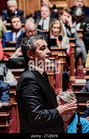 Paris, France. 02 mai 2023. Antonin Burat/le Pictorium - séance de questions au gouvernement du 18 octobre 2023 au Sénat français - 02/05/2023 - France/Ile-de-France (région)/Paris - le ministre de l'intérieur Gerald Darmanin répond aux sénateurs lors de la séance de questions au gouvernement du 18 octobre 2023 au Sénat français. Crédit : LE PICTORIUM/Alamy Live News Banque D'Images