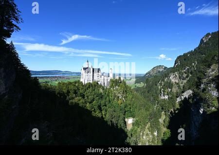 Château de Neuschwanstein dans le Allgäu bavarois près de Füssen, Allemagne Banque D'Images