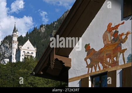 Château de Neuschwanstein dans le Allgäu bavarois près de Füssen, Allemagne Banque D'Images