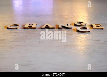 lettres avec changement de mot retournant au hasard. Concept d'entreprise, innovation, croissance et idées également développement personnel et croissance de carrière ou changer votre Banque D'Images