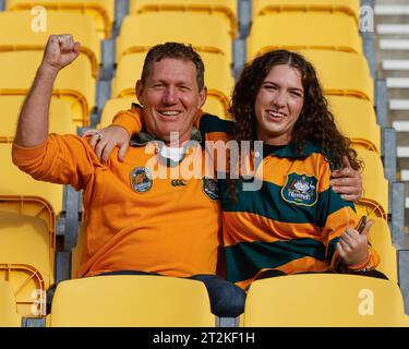 Wellington, Nouvelle-Zélande. 20 octobre 2023. Les aupporters australiens s'entraînent avant-match. Angleterre vs Australie. WXV1 Rugby International. Match 1. Wellington. Nouvelle-Zélande. (Joe SERCI/SPP) crédit : SPP Sport Press photo. /Alamy Live News Banque D'Images