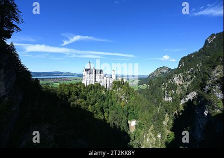 Schloss Neuschwanstein im bayerischen Allgäu BEI Füssen, Deutschland *** Château de Neuschwanstein en Bavière Allgäu près de Füssen, Allemagne Banque D'Images