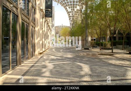 Dubaï - Émirats arabes Unis - 18 décembre 2020 : quartier de la durabilité à la Dubai Expo 2020. Dubai EXPO Street, quartier Banque D'Images