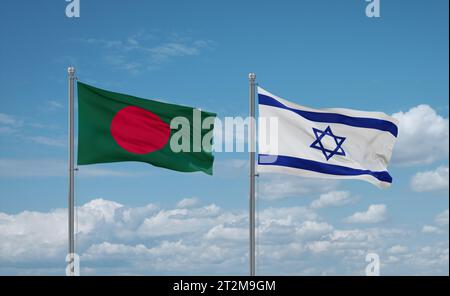 Drapeaux d'Israël et du Bangladesh agitant ensemble sur un ciel nuageux bleu, concept de relation entre deux pays Banque D'Images