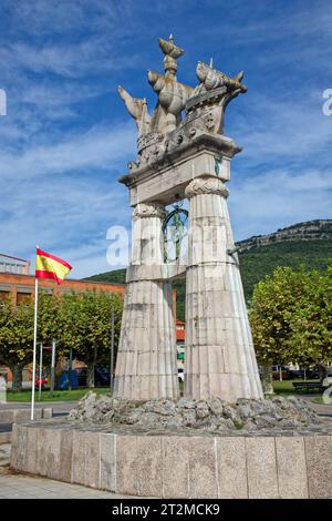 SANTENO, ESPAGNE, 27 septembre 2023 : Monument à la mémoire de Juan de la Cosa, né à Santeno et navigateur et cartographe du 15e siècle. Banque D'Images