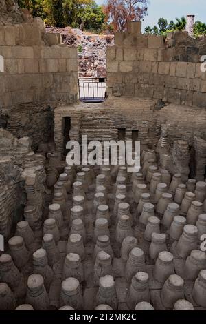 Galilée, Israël - 13 août 2023 : ruines antiques de bain dans la vieille Scythopolis, Beit She'an, Galilée, Israël Banque D'Images