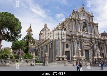 La Cathédrale Métropolitaine de Sainte Agathe, Catane, Sicile, Italie. Catane est un site du patrimoine mondial de l'UNESCO Banque D'Images