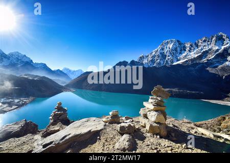 Vue de Gokyo RI au lac Gokyo Banque D'Images