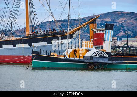 Eppleton Hall et Balclutha ont accosté à Hyde St Pier Banque D'Images