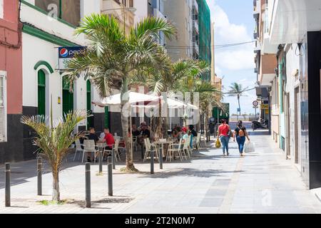 Street Cafe, Calle Pedro Castillo Westerling, Vieille ville, Las Palmas de Gran Canaria, Gran Canaria, Îles Canaries, Espagne Banque D'Images