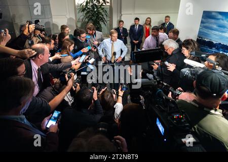 Washington DC, États-Unis. 20 octobre 2023. WASHINGTON, D.C., ÉTATS-UNIS. 20 octobre 2023. JIM JORDAN (R-Ohio), parle aux journalistes après avoir été abandonné par les républicains comme candidat pour le Président de la Chambre au Capitole des États-Unis à Washington, DC (image de crédit : © Branden Camp / ZUMA Press Wire) USAGE ÉDITORIAL SEULEMENT! Non destiné à UN USAGE commercial ! Crédit : ZUMA Press, Inc./Alamy Live News Banque D'Images