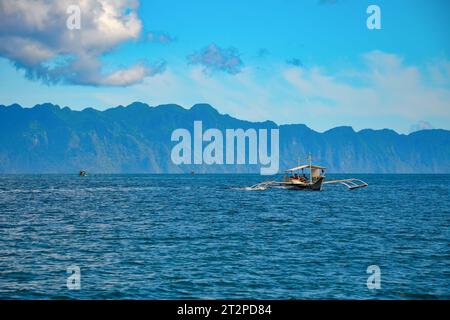 Une excursion en bateau dans la baie de Coron. BUSUANGA. Philippines Banque D'Images