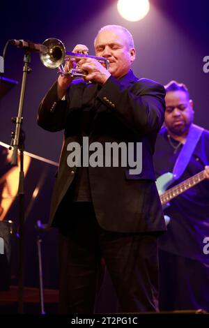 Fred Wesley. Le jazzman américain et tromboniste Fred Wesley et The New JB’s en concert au festival éclats d’Email Jazz Édition à Limoges. Gamme : Banque D'Images