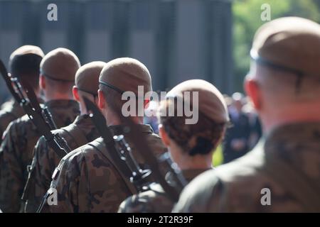 Soldats de la 7e Brigade de défense territoriale de Poméranie à Gdansk de Wojska Obrony Terytorialnej WOT (Force de défense territoriale) à Gdansk, Pologne © WO Banque D'Images