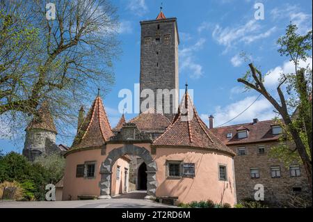 Porte de ville avec tour à Rothenburg ob der Tauber, Allemagne Banque D'Images