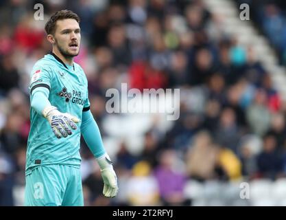 Deepdale, Preston, Royaume-Uni. 21 octobre 2023. EFL Championship football, Preston North End contre Millwall ; Preston North End gardien Freddie Woodman crédit : action plus Sports/Alamy Live News Banque D'Images