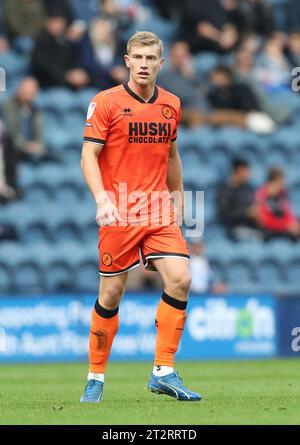 Deepdale, Preston, Royaume-Uni. 21 octobre 2023. EFL Championship football, Preston North End contre Millwall ; Zian Flemming de Millwall Credit : action plus Sports/Alamy Live News Banque D'Images